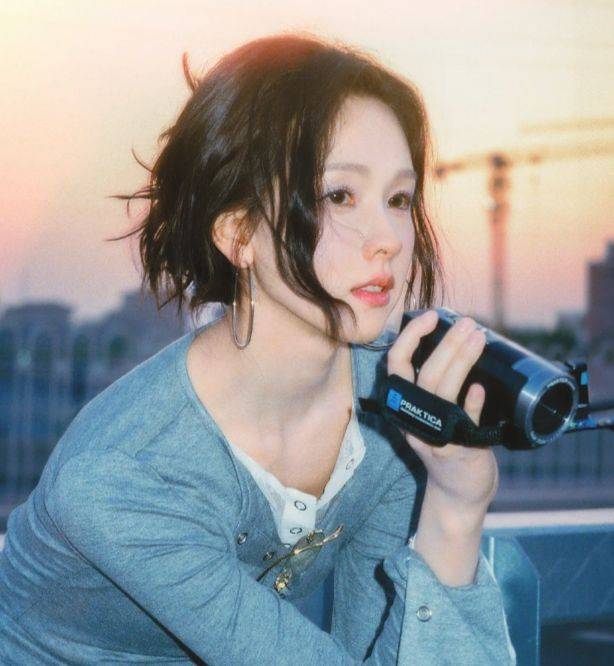 难挡一起解锁时尚新姿态！开元棋牌九十年代港风魅力(图2)